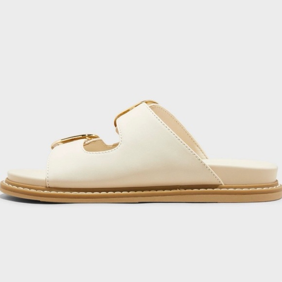 ✨HP✨Universal Thread Double Buckle Wide Sandals - Picture 2 of 5